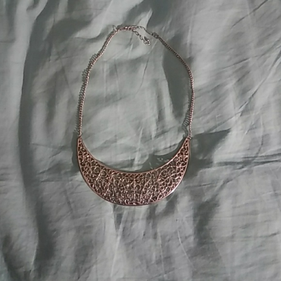New Silver short adjustable statement necklace - Picture 4 of 4